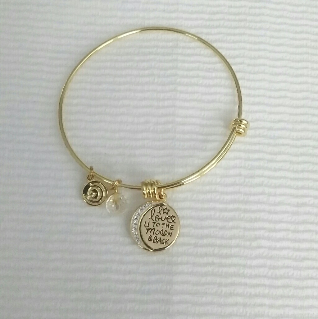 Charming Charlie Expandable Bangle 16$